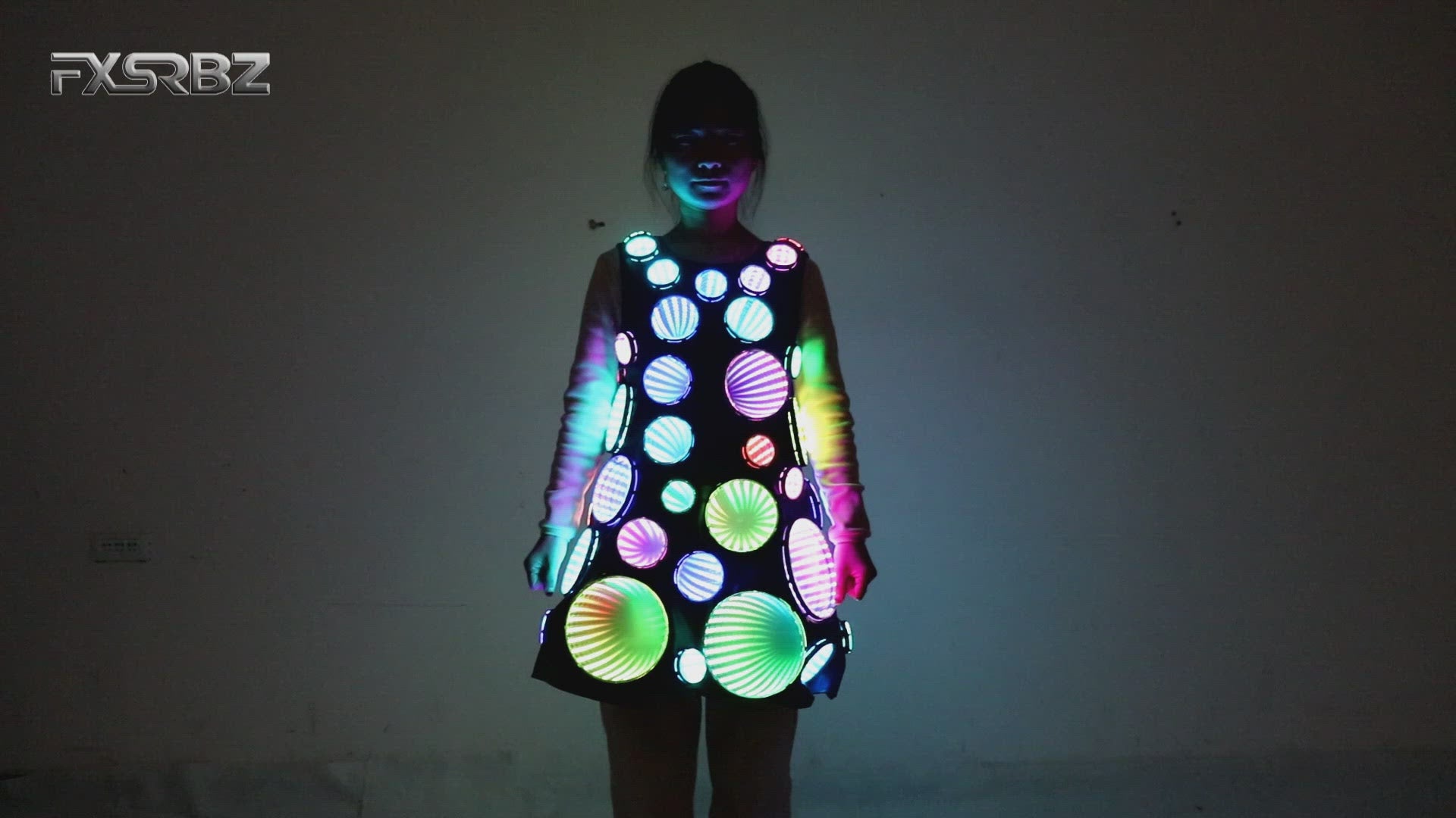 Full Color Pixel LED Costume Infinity Mirror Light Up Clothing Bar Party Dance Show Glowing Tunnel Lights Dress Skirt Suit
